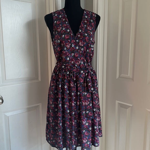 Xhilaration Dresses & Skirts - Women’s sleeveless floral dress